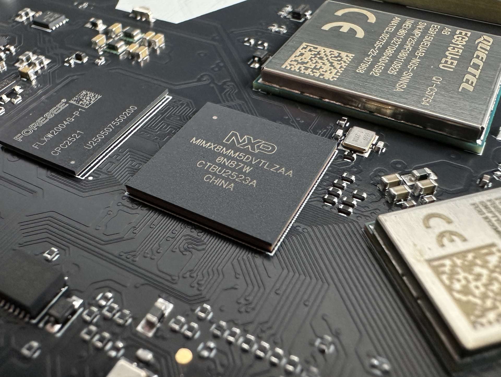 Smart home gateway device